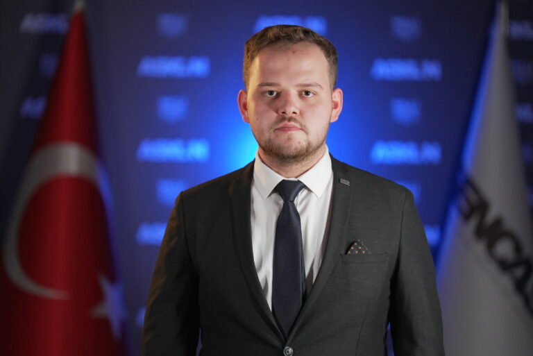 Umut Bazan